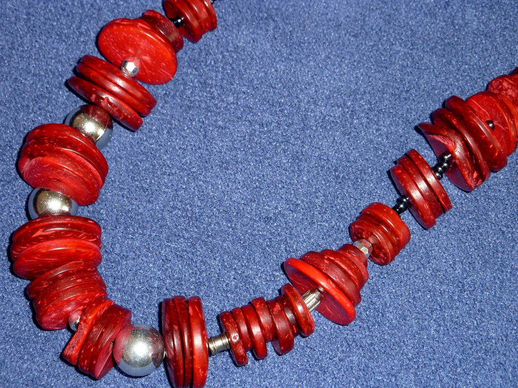 Avalaya Collana Lunga In Legno Rosso – Perline Grosse Lucide, 78 Cm, Infilabile, Senza Chiusura, Gioiello Etnico E Casual