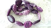 Violet stone naturale viola ovale piatta