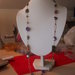 Collana in pietra dura adularia, peridoto, ametista, iolite e perle