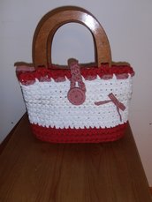 B51 borsa in fettuccia bianca e rossa con bottone e manici in legno-------Handmade white and red ribbon bag with botton and wooden handles