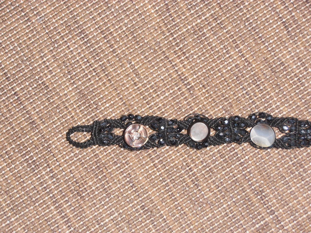 Bracciale Portafortuna In Macramè Fatto A Mano (Germania) - Regolabile Con Ciondolo Barchetta Argento - Confezione Regalo