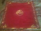 Telo altare in velluto rosso con trischeli dorati