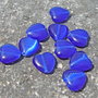 10 perle a cuore blu cobalt a cubo cateye - occhio di gatto