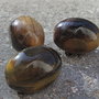 2 perle ovali in OCCHIO DI TIGRE - pietra dura