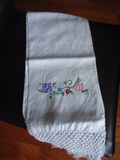 Asciugamano di cotone ricamato cod.3