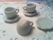 Tazzine da caffè in ceramica bianca