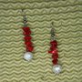Orecchini rossi con perle naturali