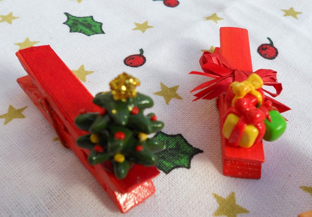 140 Mini Mollette Natalizie In Legno Con Spago Di Iuta – Forma Di Fiocco Di Neve, Babbo Natale E Alberello, Per Decorazioni Fai Da Te - 5