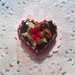Miniatura torta cuore con fragole