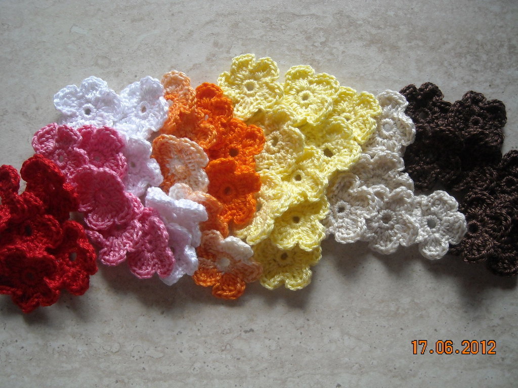Applicazioni Crochet Bomboniere Lotto 6 Fiori Uncinetto Rosso Nero Altri Articoli Per Lavoro A Maglia E Uncinetto Articoli Per Hobby Creativi Shadzi Ir