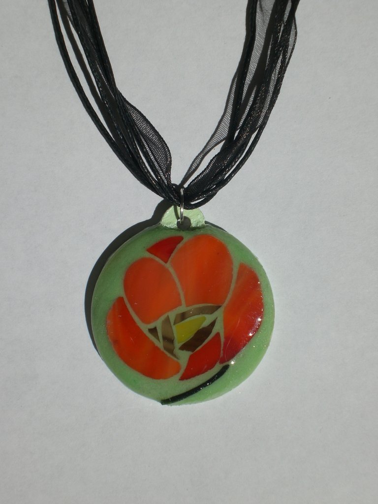 Equilibrium Ciondolo A Cuore Con Papavero E Cristalli – Collana Placcata Argento, Gioiello Elegante Con Intagli