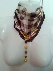 foulard gioiello con filigrana, perle e cristalli
