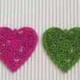 2 Cuori legno fucsia e verde