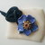 ciondolo fiore blu