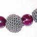 girocollo sfere in cotone grigio e perle viola 