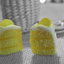  miniatures to wear - Orecchini con torta al limone