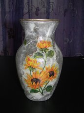 Vaso in vetro con girasoli decorato a decoupage