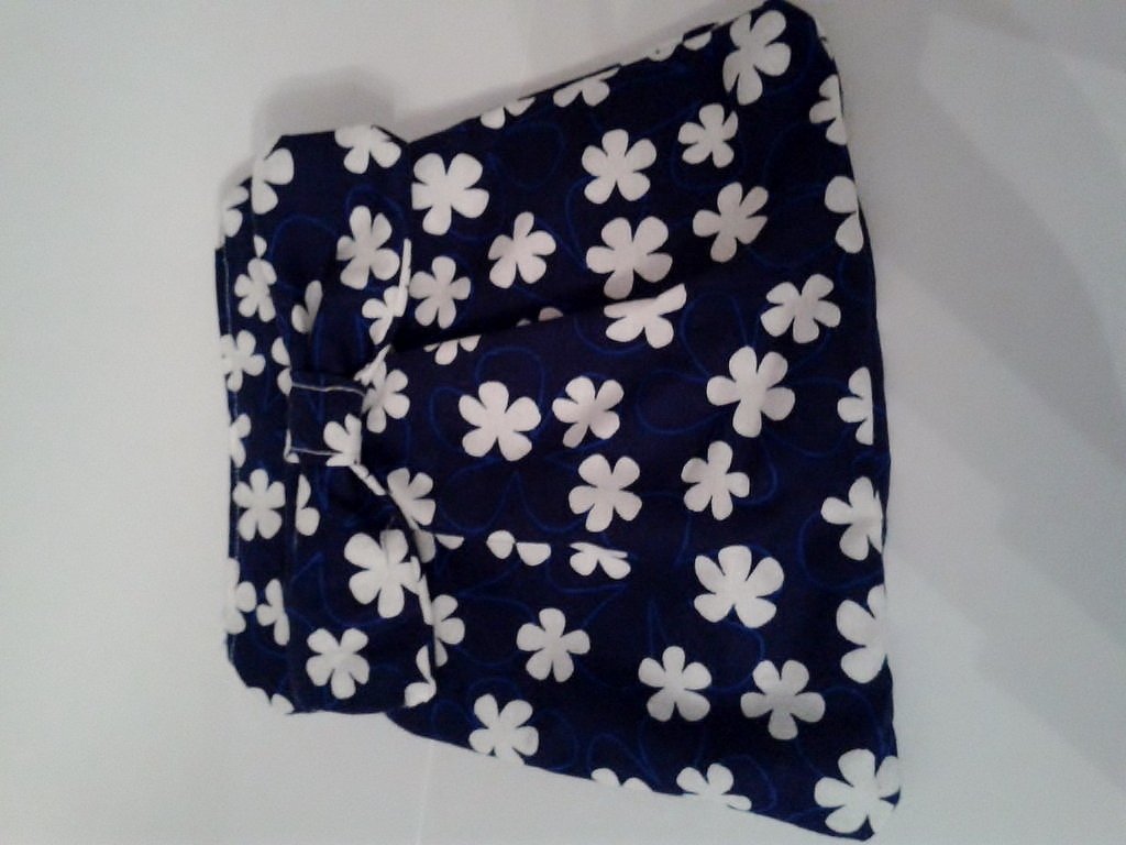 FEFI Astuccio Porta Occhiali Rigido Con Panno In Microfibra - Design Floreale Effetto Goffrato, Marrone, Chiusura A Scatto, Fodera In Velluto