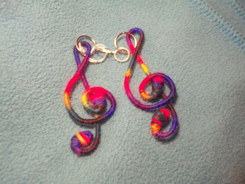 Orecchini a perno in argento Sterling 925 con chiave di violino