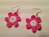 Orecchini fiori fiorellini flowers 2 tonalità fatti a mano all'uncinetto in cotone di vari colori moda (gioielli / bijoux)