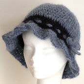 Cappello di lana all'uncinetto