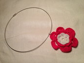 Girocollo rigido collana con pendente fiore grande fatto a mano all'uncinetto in cotone di vari colori moda (gioielli / bijoux)