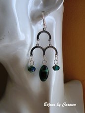 orecchini verdi con archi e perle