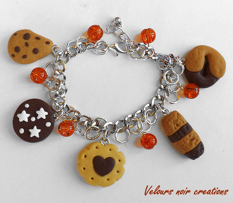 Bracelet "Délicieux" Avec Pendentif Cœur En Turquoise Et Biscuits - Référence Art.227, Neuf Sans Emballage