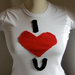 T-Shirt personalizzate/Personalized white small size cotton short sleeve T-shirt with hand-knitted applications- red heart and letter I and U. I love you.