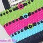 Borsa Handmade all'uncinetto con fiocchetti e fiorellini "Happy!"