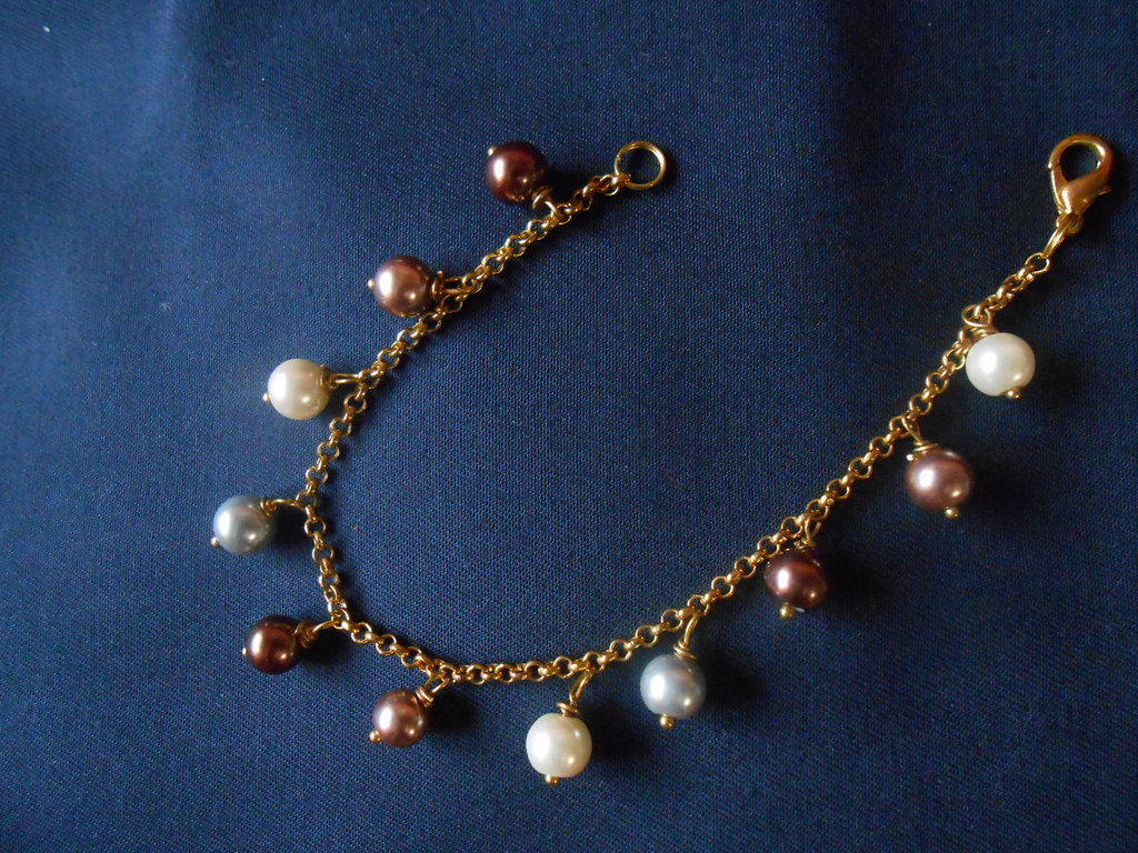 Glücksschmiedin Bracciale Portafortuna Con Pietra Naturale Giada E Perle Dorate - Realizzato A Mano In Germania - Biglietto D'Auguri Incluso Con Significato Della Pietra - Regalo Emozionale Unico