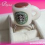 Anello regolabile con tazza starbucks realizzata a mano in fimo cernit...