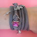 Collana / bracciale in fettuccia color fango e charms