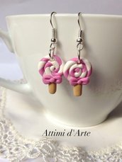 orecchini lollipop rosa e bianchi con fiocchetto handmade