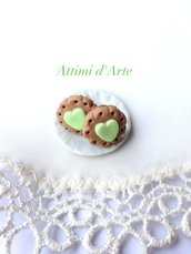 orecchini a lobo biscottino e cuore verde handmade