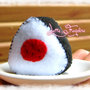 "Onigiri" giocattolo in feltro realizzato a mano - UMEBOSHI