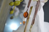 Collana Etnica  in perle vetro Murano Ambra & Bianco  - organza tabacco