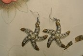 Orecchini pendenti con stelle marine e perle – Ilaria
