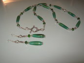 art 292 collana in agata verde trasparente, perle drum , con orecchini e bracciale,argento tibetano anallergico