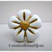 Romantico anello fiore bianco con cuore oro in fimo (polymer clay) handmade