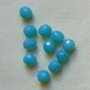 lotto  20  perline in mezzo cristallo  azzurro  opaco  da 8 mm.