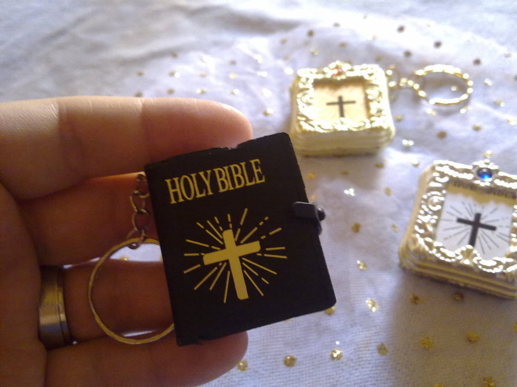 Cobee Portachiavi Bibbia, 12 Pezzi Mini Portachiavi Sacra Bibbia - Foto 8