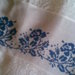 Asciugamani con rose blu