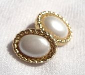 orecchini bottoncino bianco perla!