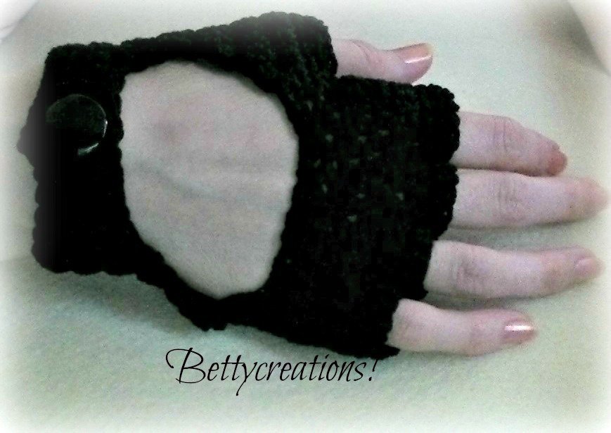 Mezzi Guanti All'uncinetto - Donna - Abbigliamento - Di Fatto A Man - Foto 4