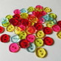 Lotto 50 Bottoni in acrilico colorati