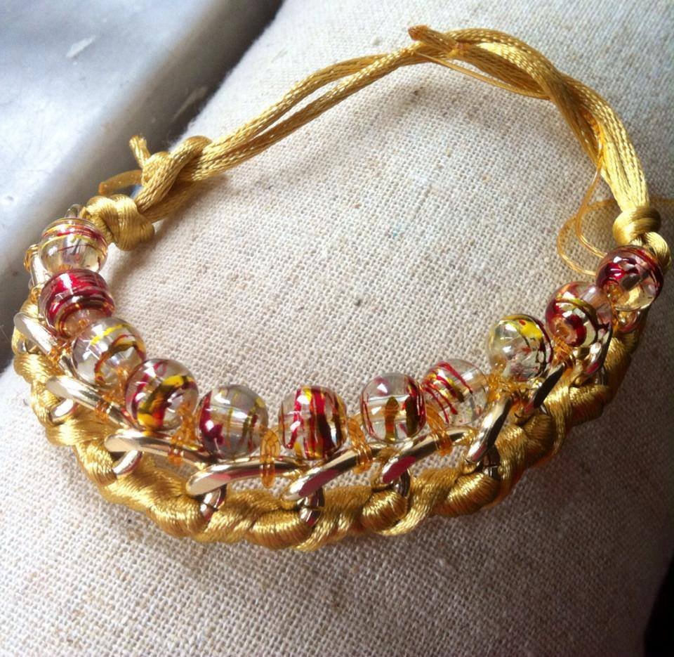 Bracciale Con Perle D'acqua Dolce Stratificate Color Oro – Gioiello Elastico Fatto A Mano Stile Boho