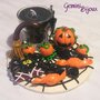 Candela Halloween in bicchierino con decorazioni in fimo