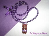 Collana di perle viola con orsetta in fimo/cernit 