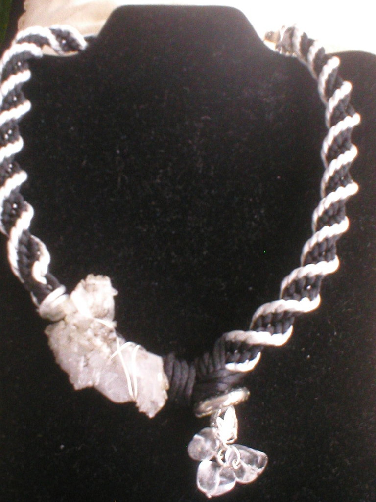 Collana Girocollo Gotica In Velluto Con Ciondolo Vetro A Goccia